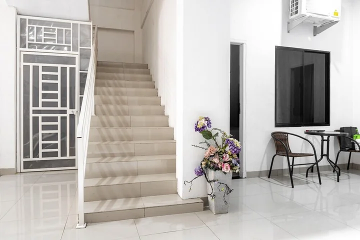 Медан: Afifah Guesthouse by RedDoorz