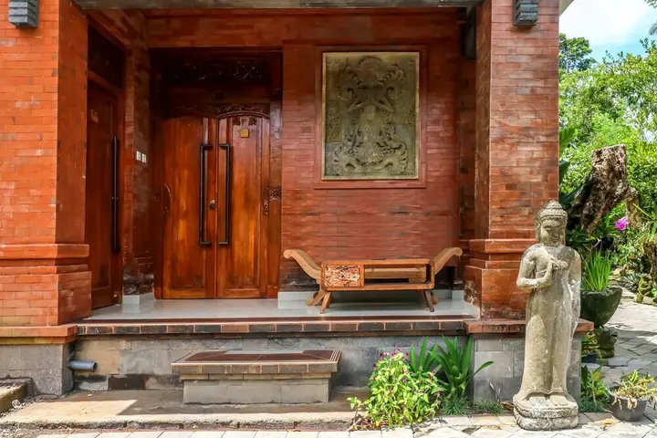 Сингападу Калер: Men Bebas Residence by OYO Rooms