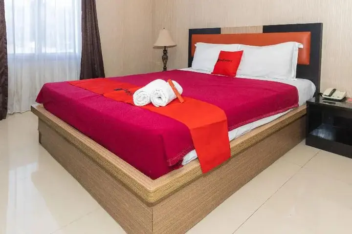 Манадо: Elfah Hotel Manado by RedDoorz