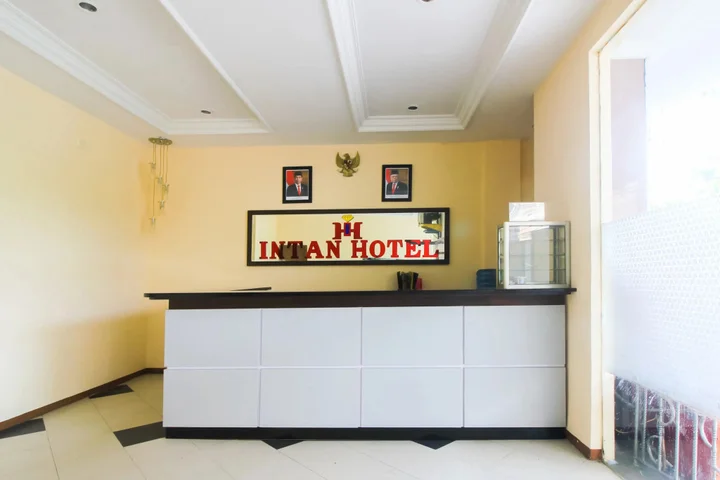 Пеканбару: Hotel Intan by OYO