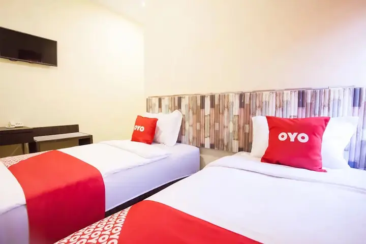 Петумбак: Hotel Winston by OYO Rooms