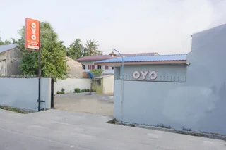 Медан: OYO 1811 Citra Anggrek