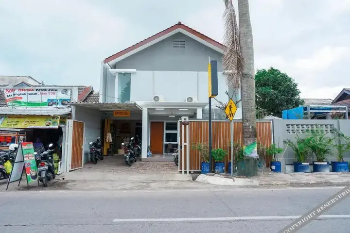 Rumah Teteh Syariah by OYO Rooms — фото 2