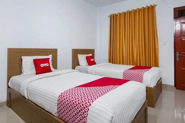 Озеро Тоба: Thyesza Hotel by OYO Rooms