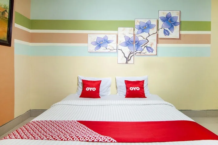 Озеро Тоба: Thyesza Hotel by OYO Rooms