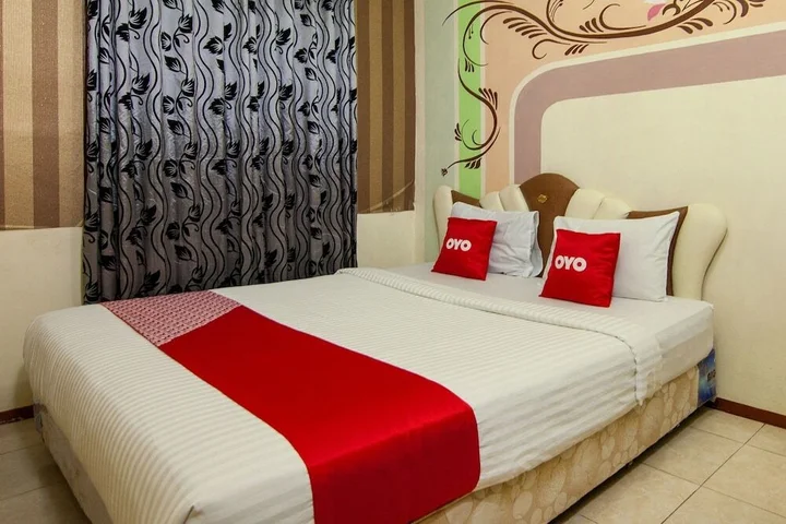 Озеро Тоба: Thyesza Hotel by OYO Rooms