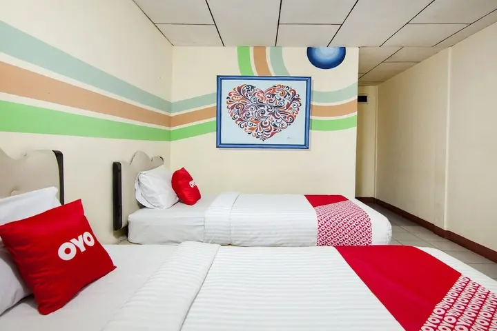 Озеро Тоба: Thyesza Hotel by OYO Rooms
