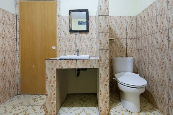 Озеро Тоба: Thyesza Hotel by OYO Rooms