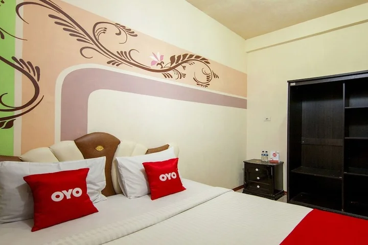 Озеро Тоба: Thyesza Hotel by OYO Rooms