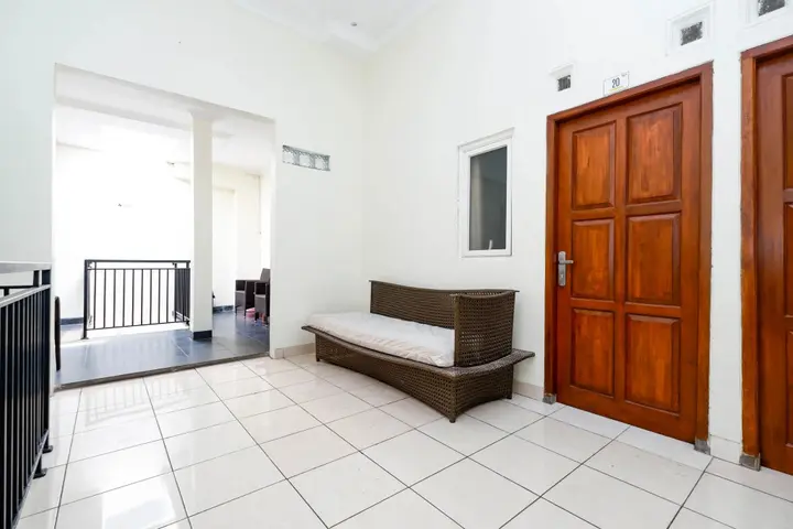 Семаранг: Trision Hostel by OYO Rooms