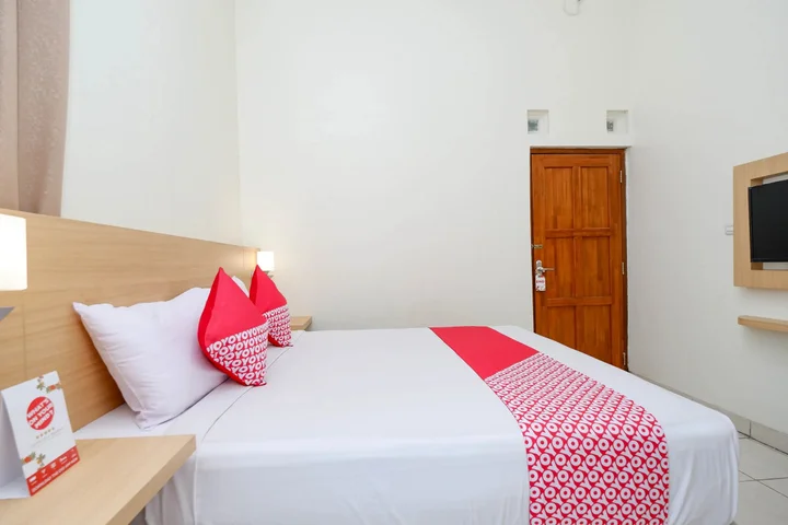 Семаранг: Trision Hostel by OYO Rooms