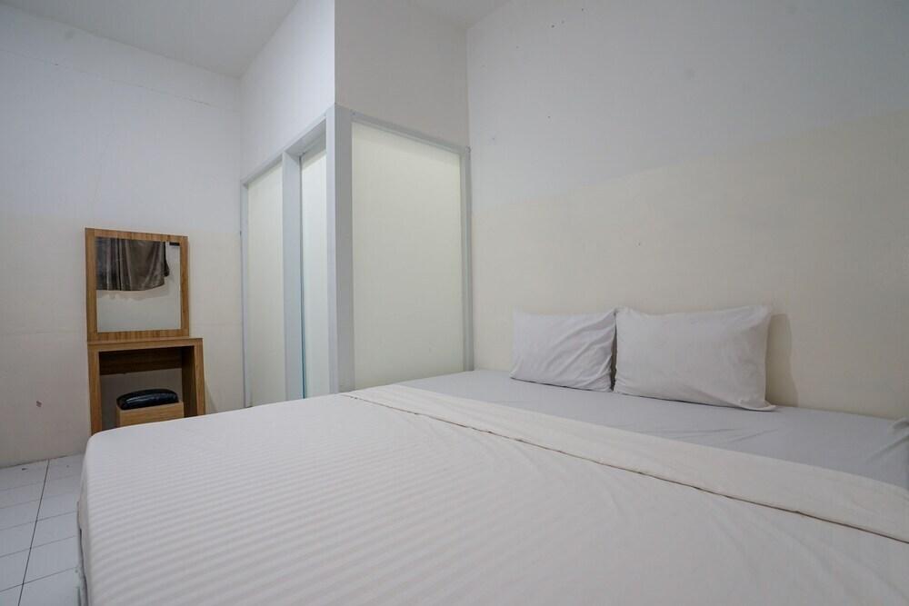 Палембанг: Mega Kost by OYO Rooms