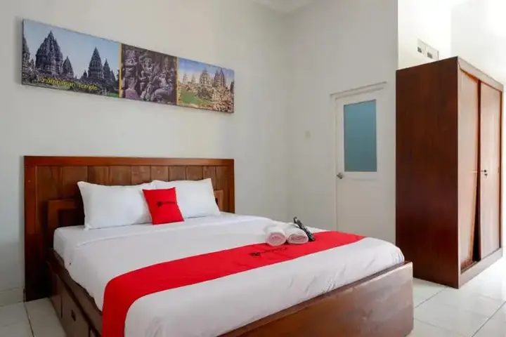 Amel's Village Homestay by RedDoorz — фото 3