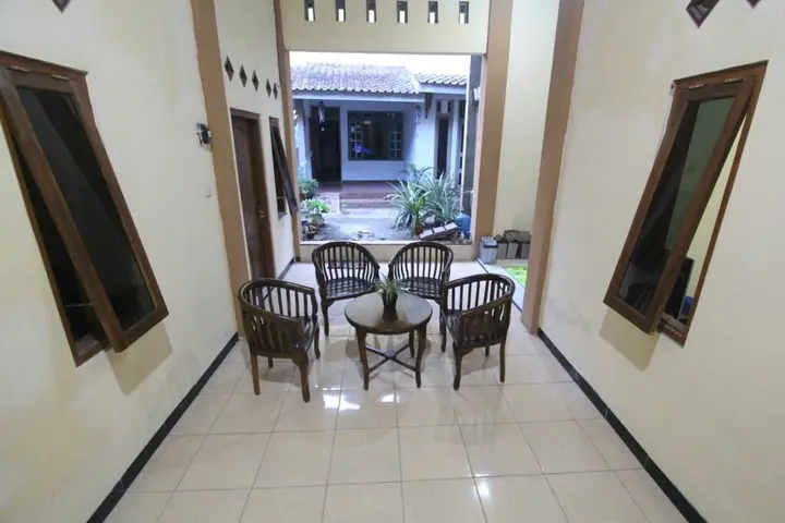 Боробудур: Homestay Sekar