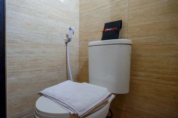 Батуретно: Cozy Stay Hotel Syariah by RedDoorz