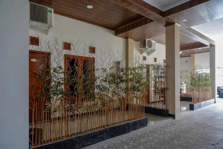 Батуретно: Cozy Stay Hotel Syariah by RedDoorz