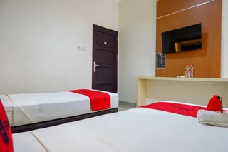 Палу: RedDoorz @ Hotel Bumi Palupy