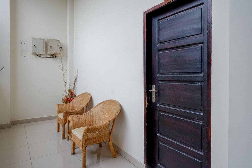 Палу: RedDoorz @ Hotel Bumi Palupy
