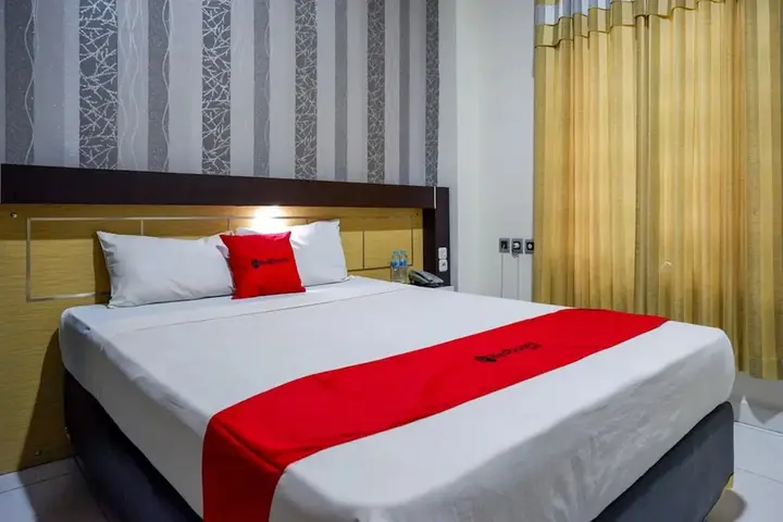 Палу: RedDoorz @ Hotel Bumi Palupy
