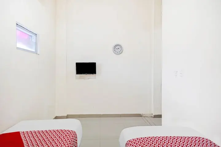 Медан: Stm Suite by OYO Rooms