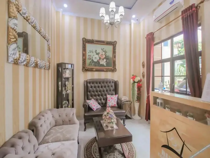 Медан: Rumah Yasmin Syariah by OYO Rooms
