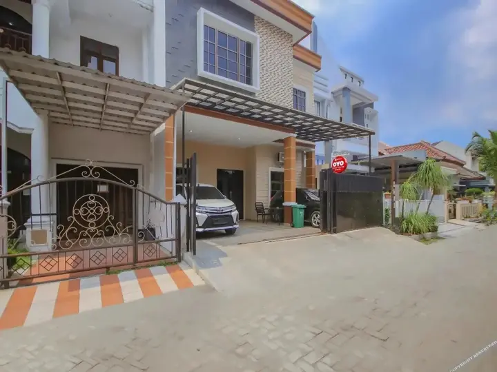 Медан: Rumah Yasmin Syariah by OYO Rooms