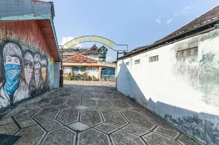 Палангкарая: Hotel Triana by OYO Rooms