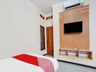 Маланг: Avisha Guest House Syariah by OYO Rooms