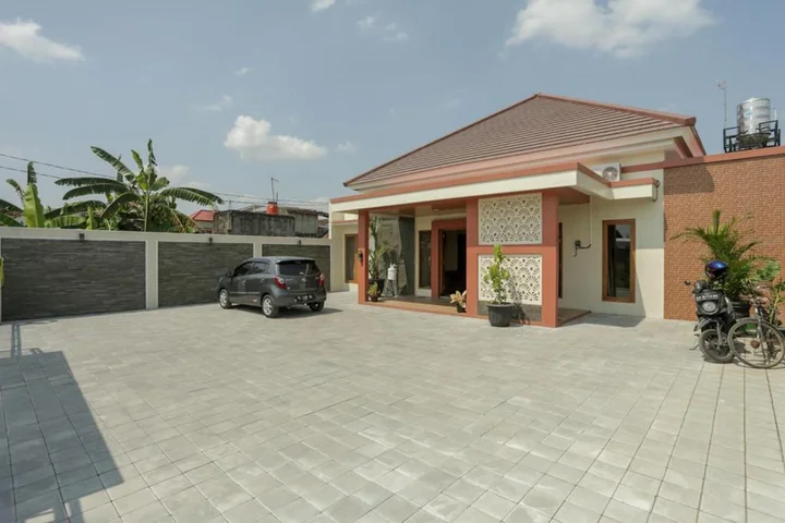 Суракарта: IDR Green Guest House Syariah by Reddoorz