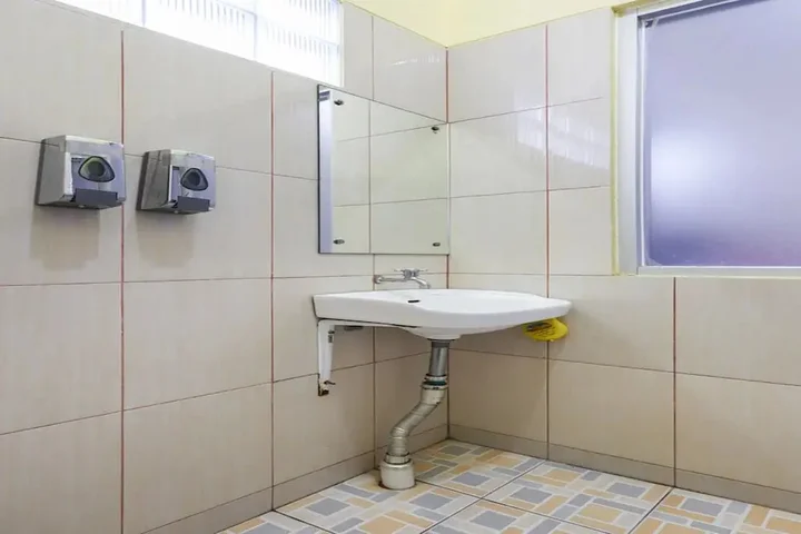 Баликпапан: Dfarys Gh Syariah by OYO Rooms