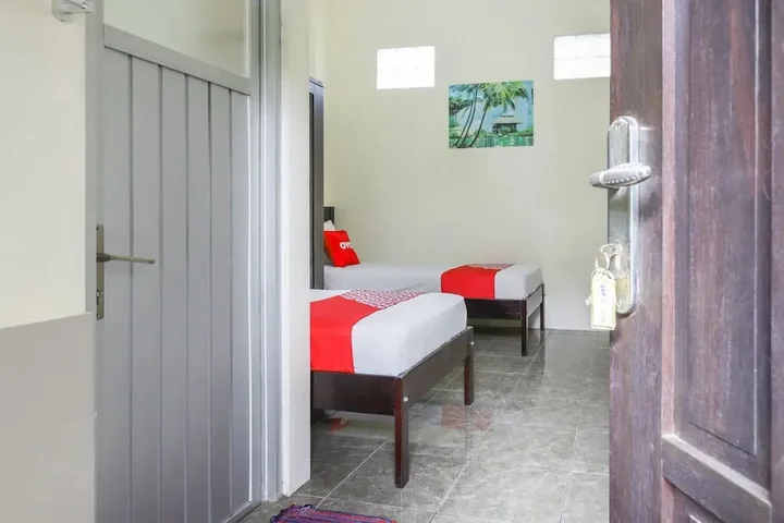 Баликпапан: Dfarys Gh Syariah by OYO Rooms
