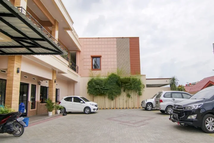 Пеканбару: The Shine Residence by OYO Rooms