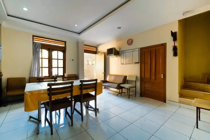 Караганьяр: Hotel Sido Langgeng by Oyo Rooms