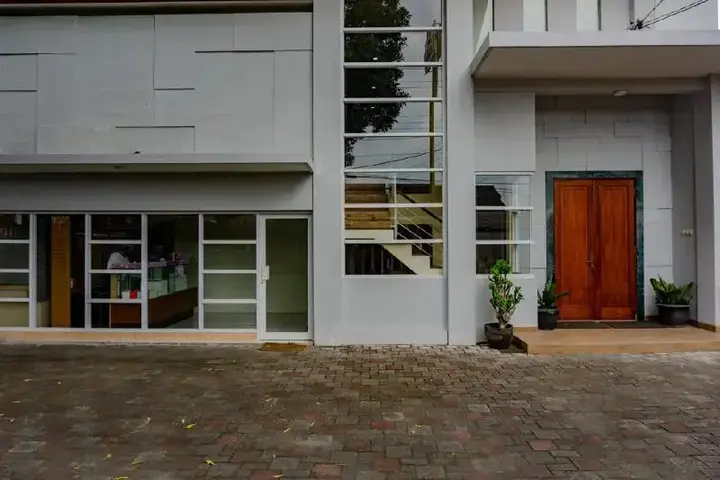 Батуретно: RedDoorz near Jogja City Mall 4