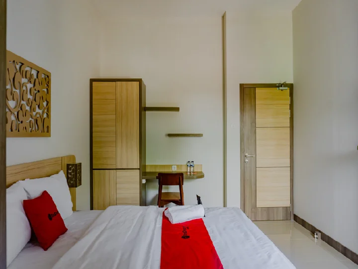 Батуретно: RedDoorz near Jogja City Mall 4