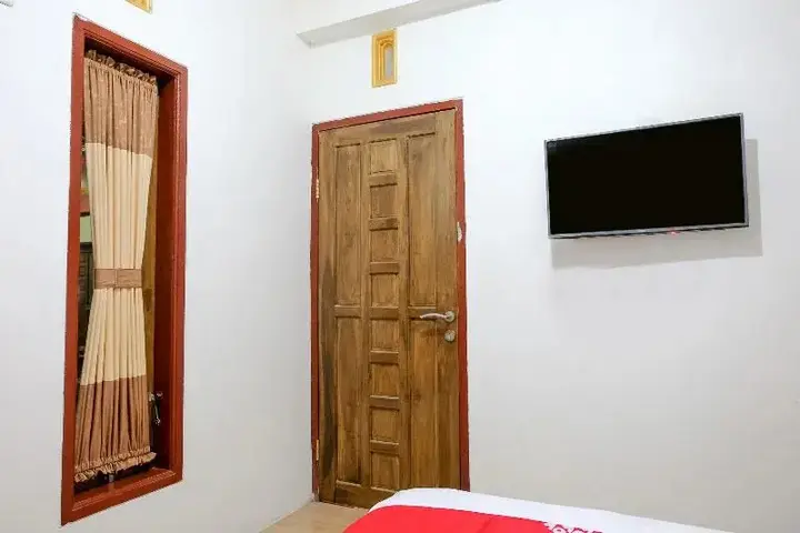 Маланг: D&A Guesthouse Syariah And Rent Car by OYO Rooms