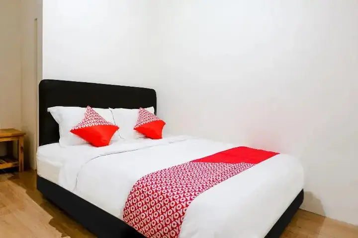 D&A Guesthouse Syariah And Rent Car by OYO Rooms — фото 4