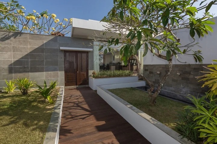 Беноа: The Reiko Villa Bali