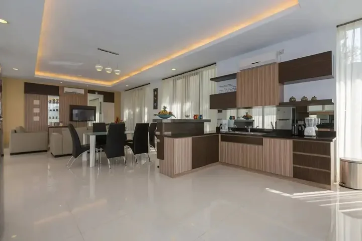 Беноа: The Reiko Villa Bali