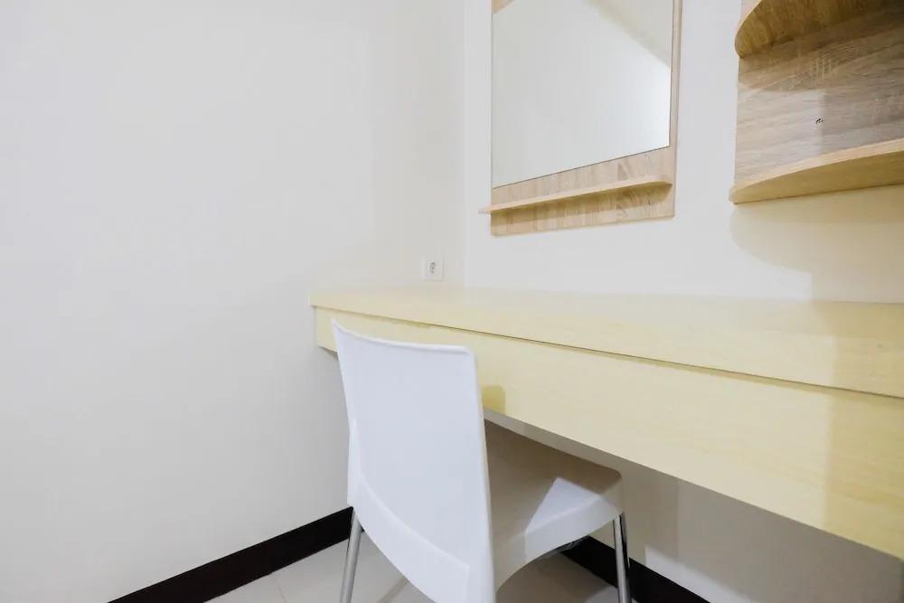 Тангеранг: Simple Furnished Studio 19 Avenue Apartment