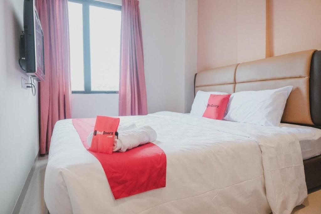 Батам: RedDoorz Plus near Ferry Terminal Batam Center