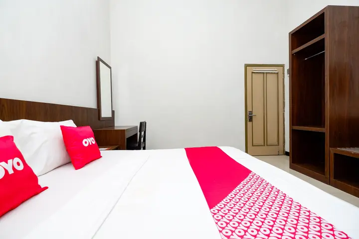 Тегал: Super OYO 2436 Hotel Kencana