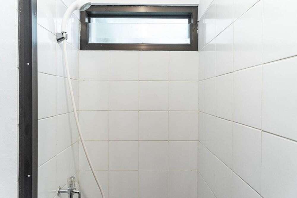 Чипутат: RedDoorz Plus @ EcoHome Citra Raya Tangerang