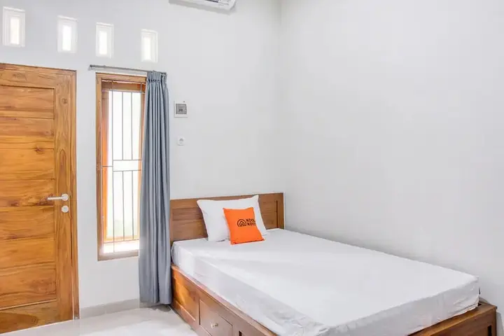Депок: KoolKost Syariah near Pascasarjana UGM
