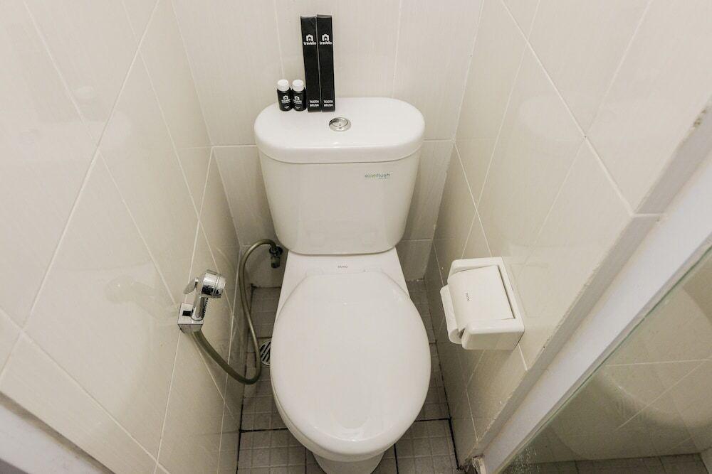 Тангеранг: Cozy and Modern Studio Apartment at 19 Avenue