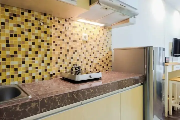 Тангеранг: Best Price Studio Apartment at Tamansari Skylounge