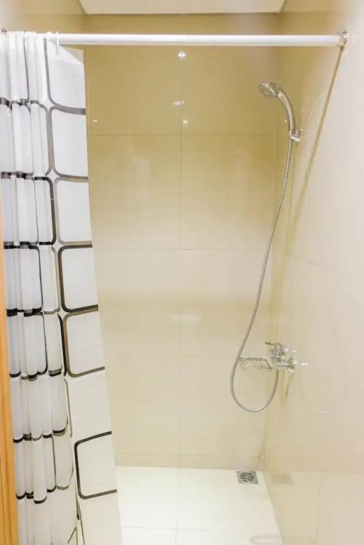 Тангеранг: Elegant Studio Apartment at Tree Park City