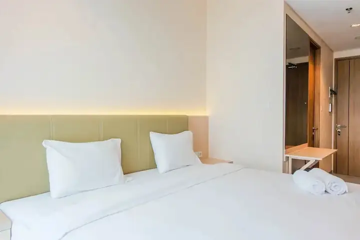 Elegant Studio Apartment at Tree Park City — фото 2