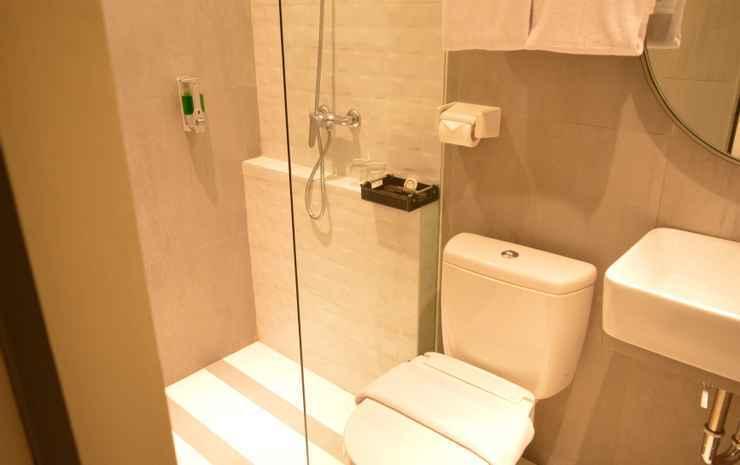 Вонособо: Front One Harvest Hotel Wonosobo
