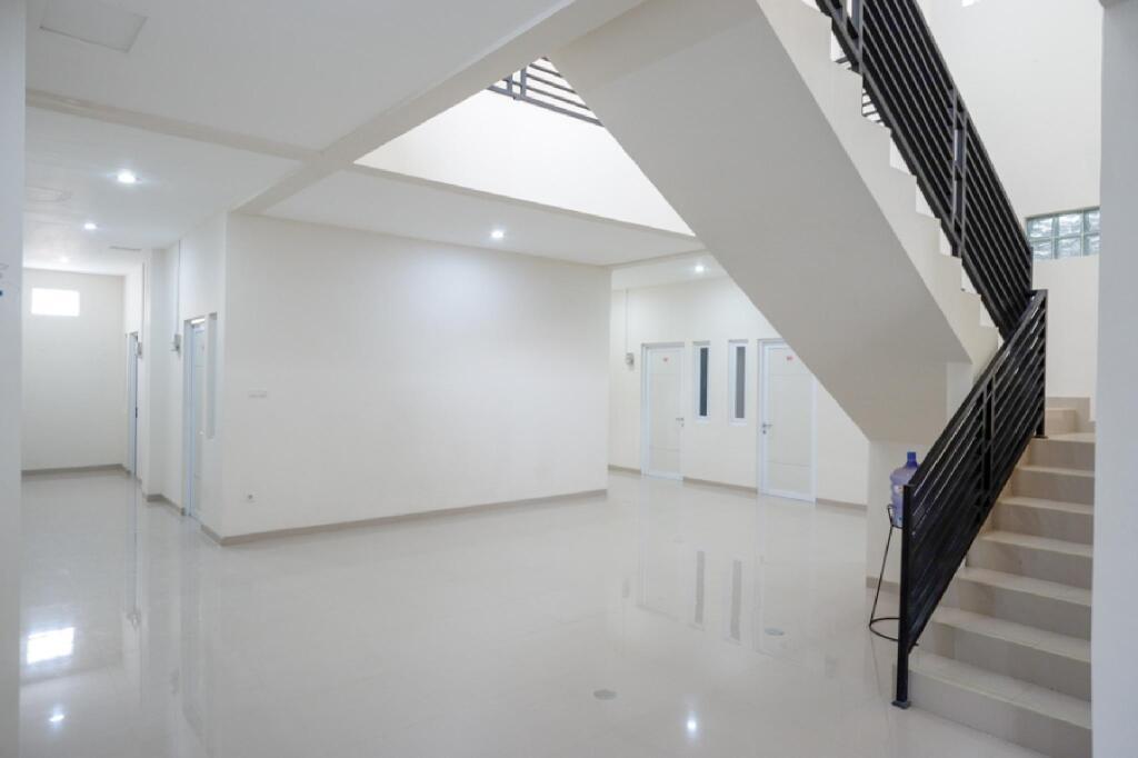 Тегал: RedDoorz near Pacific Mall Tegal 2